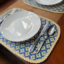 Load image into Gallery viewer, Diamond in the Weave Bamboo Placemats