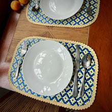Load image into Gallery viewer, Diamond in the Weave Bamboo Placemats