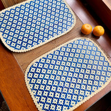 Load image into Gallery viewer, Diamond in the Weave Bamboo Placemats