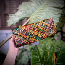 Load image into Gallery viewer, Tropicolor Clutch