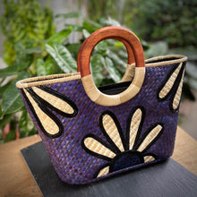 Load image into Gallery viewer, Sunrise Surprise Pandan Straw Handbag
