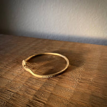 Load image into Gallery viewer, Munting Maya T’boli Brass Bangle