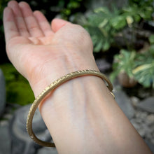 Load image into Gallery viewer, Munting Maya T’boli Brass Bangle
