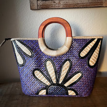 Load image into Gallery viewer, Sunrise Surprise Pandan Straw Handbag
